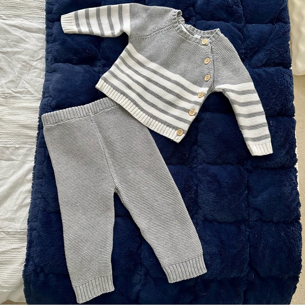 Rene Rofe Baby Knit Outfit